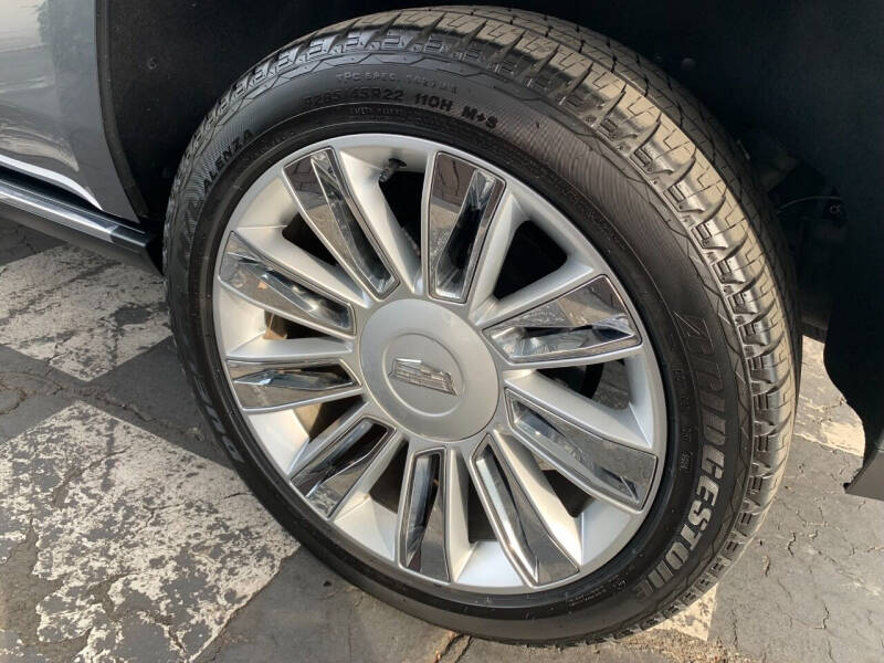 2018 Cadillac Escalade Platinum