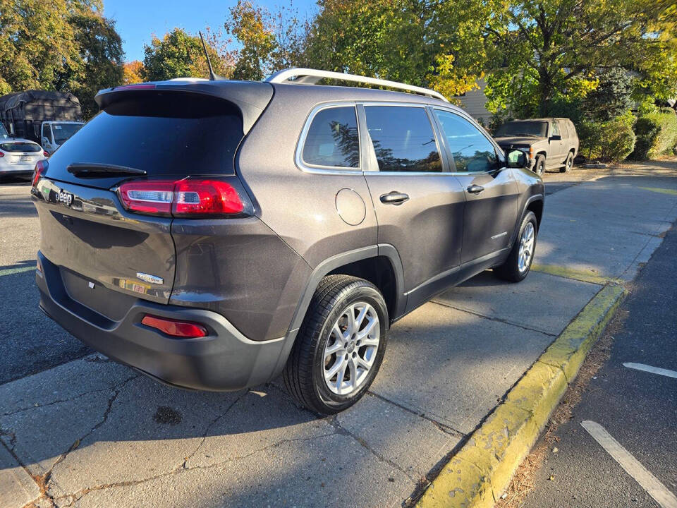 2018 Jeep Cherokee for sale at R & R Service Center in Great Neck, NY