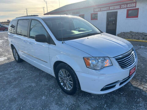 2016 Chrysler Town and Country Touring-L Anniversary Edition