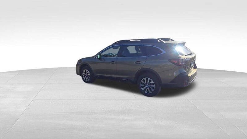 2022 Subaru Outback Premium