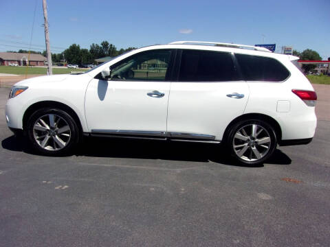 2014 Nissan Pathfinder for sale at West TN Automotive in Dresden TN