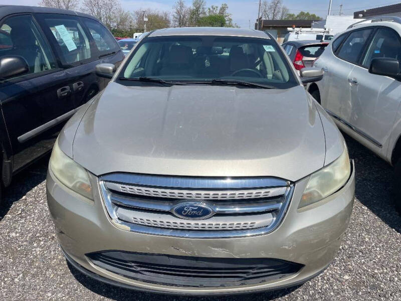 2011 Ford Taurus SEL