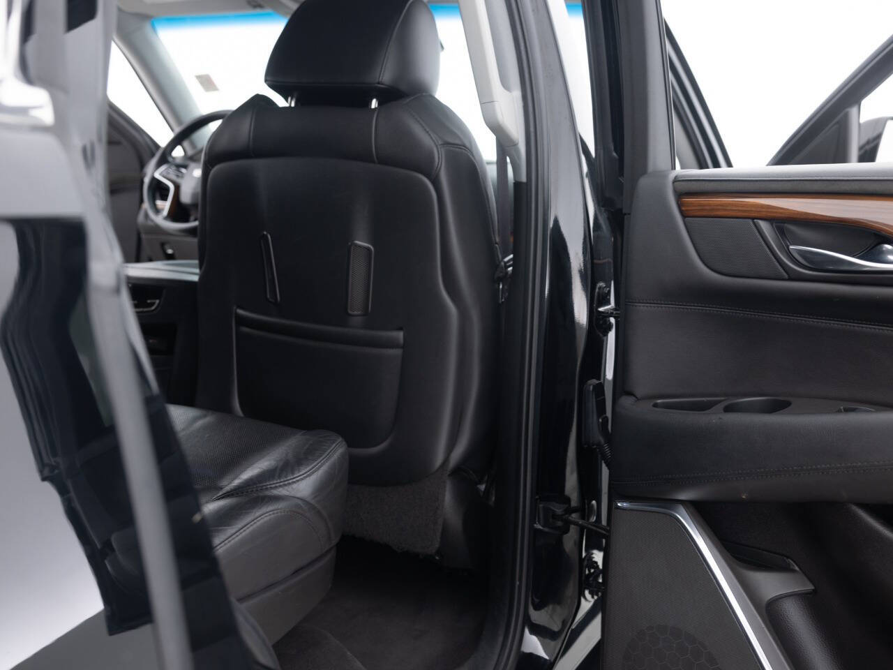 Used Car 2017 Cadillac Escalade  Premium Luxury 4x4 4dr Suv For Sale Under $30,000 In Coal City, Illinois