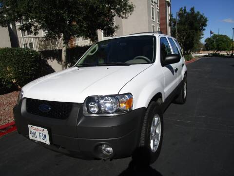 2005 Ford Escape for sale at PRESTIGE AUTO SALES GROUP INC in Stevenson Ranch CA