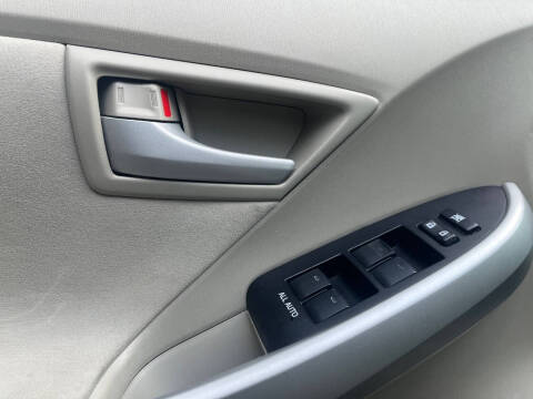 2011 Toyota Prius Two