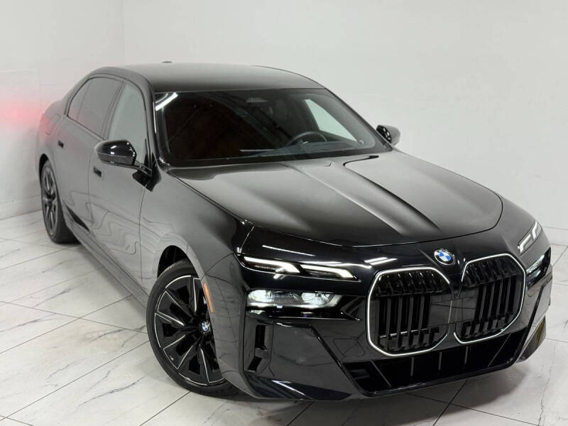 2025 BMW 7 Series 740i