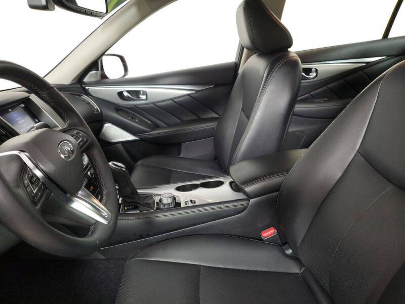 2023 Infiniti Q50 Luxe