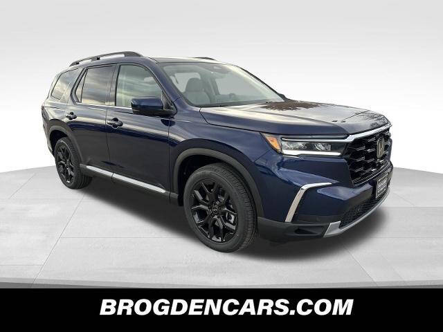 2025 Honda Pilot Touring's photo