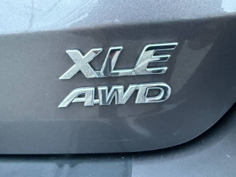 2013 Toyota Sienna XLE 7-Passenger