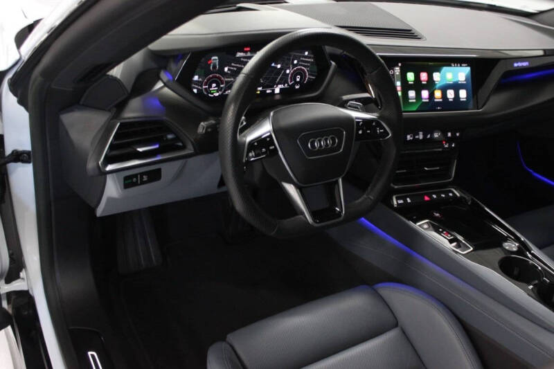 2023 Audi e-tron GT quattro Prestige