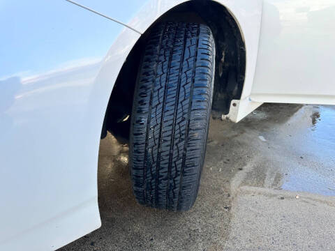 2013 Toyota Prius Three