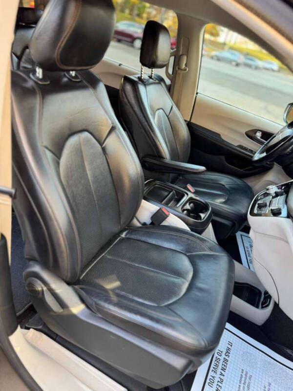 2018 Chrysler Pacifica Touring L