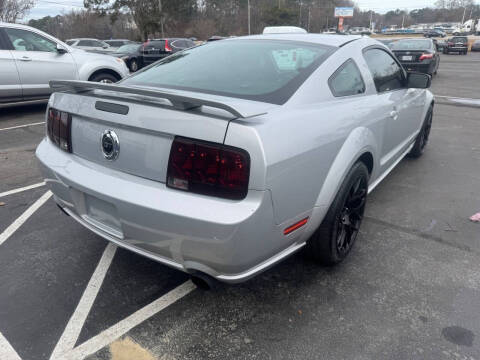 2006 Ford Mustang GT Deluxe