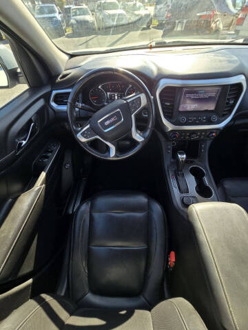 2019 GMC Acadia SLT-1