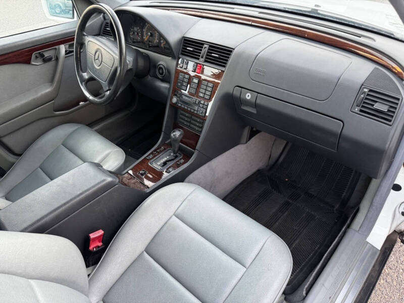 1995 Mercedes-Benz C-Class C 220