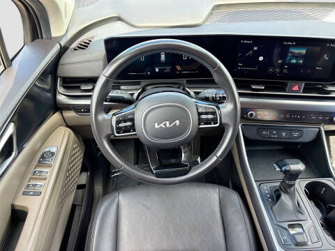 2025 Kia Carnival LXS