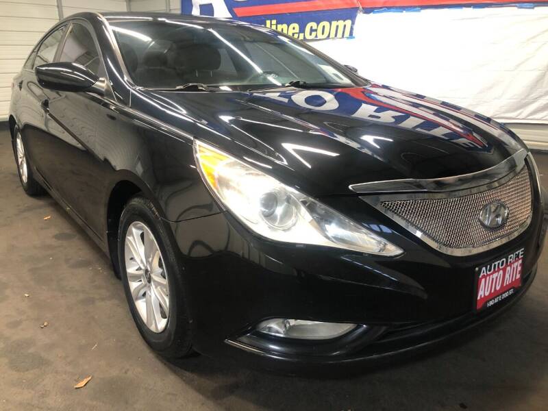 2013 Hyundai Sonata for sale at Auto Rite in Bedford Heights OH