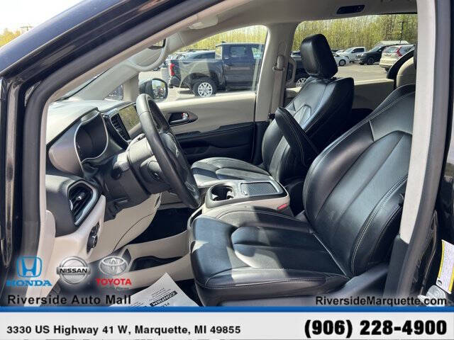 2023 Chrysler Pacifica Touring L