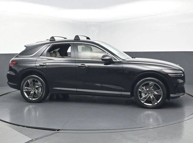 2024 Genesis Electrified GV70