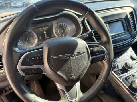 2015 Chrysler 200 Limited