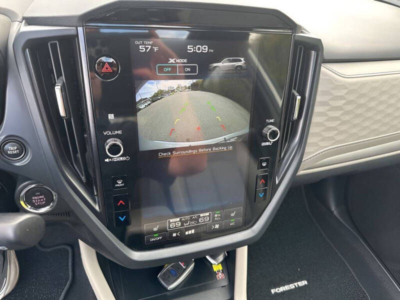 2025 Subaru Forester Premium
