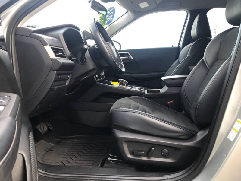 2024 Mitsubishi Outlander SE