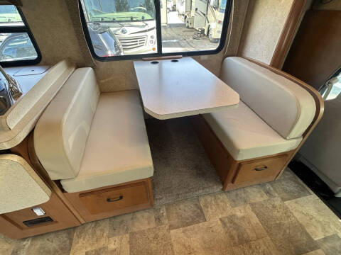 2013 Forest River SUNSEEKER 3050S