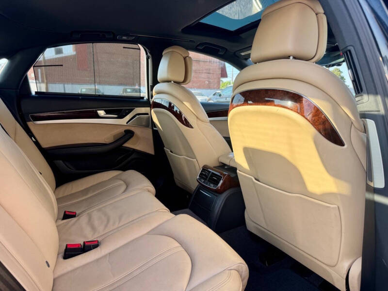 2011 Audi A8 quattro