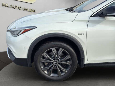 2019 Infiniti QX30 Essential