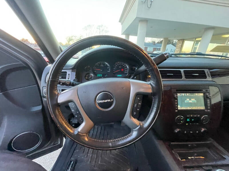 2011 GMC Yukon Denali