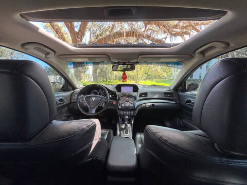 2013 Acura ILX 2.0L w/Tech