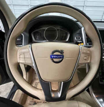 2016 Volvo XC60 T5 Drive-E Premier