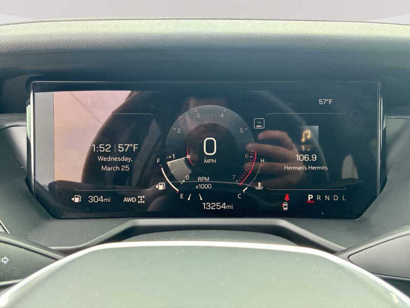 2025 GMC Acadia Elevation