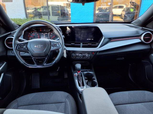2024 Chevrolet Trax RS
