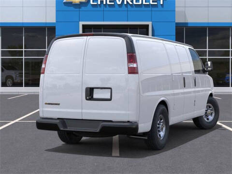 2025 Chevrolet Express 3500