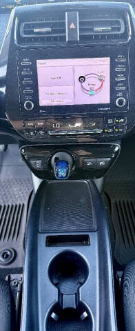 2022 Toyota Prius LE
