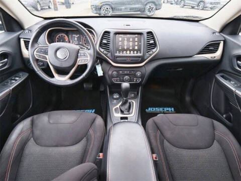 2017 Jeep Cherokee 75th Anniversary