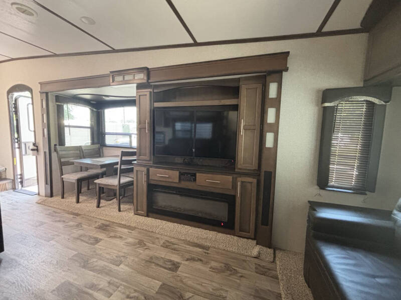 2019 Keystone RV COUGAR 338RLK
