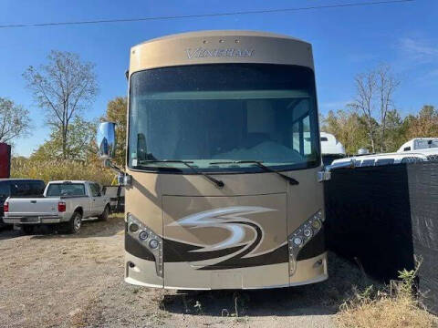 2016 Freightliner XCR Chassis