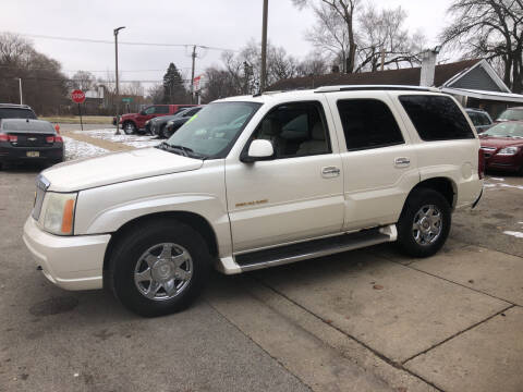 2004 Cadillac Escalade for sale at CPM Motors Inc in Elgin IL