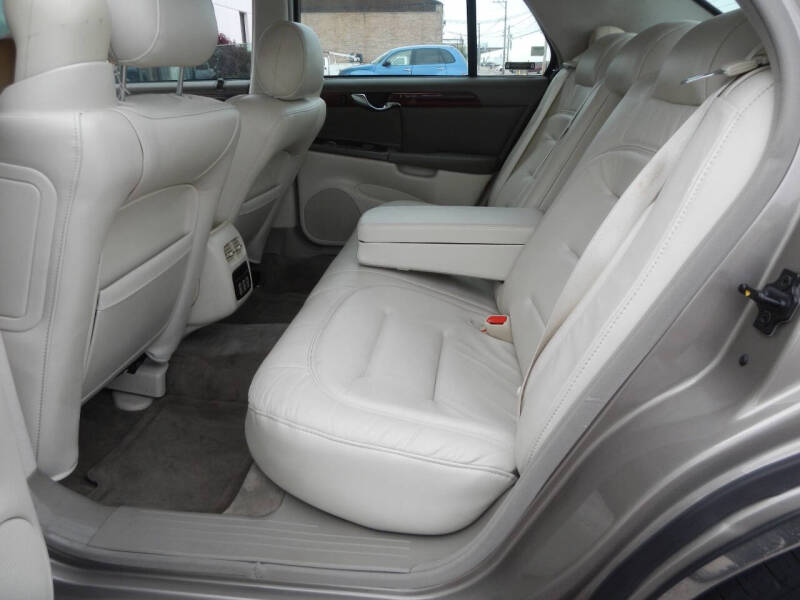 2002 Cadillac DeVille