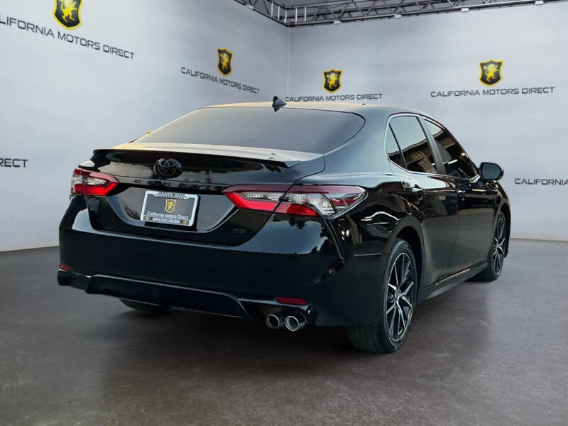 2022 Toyota Camry SE