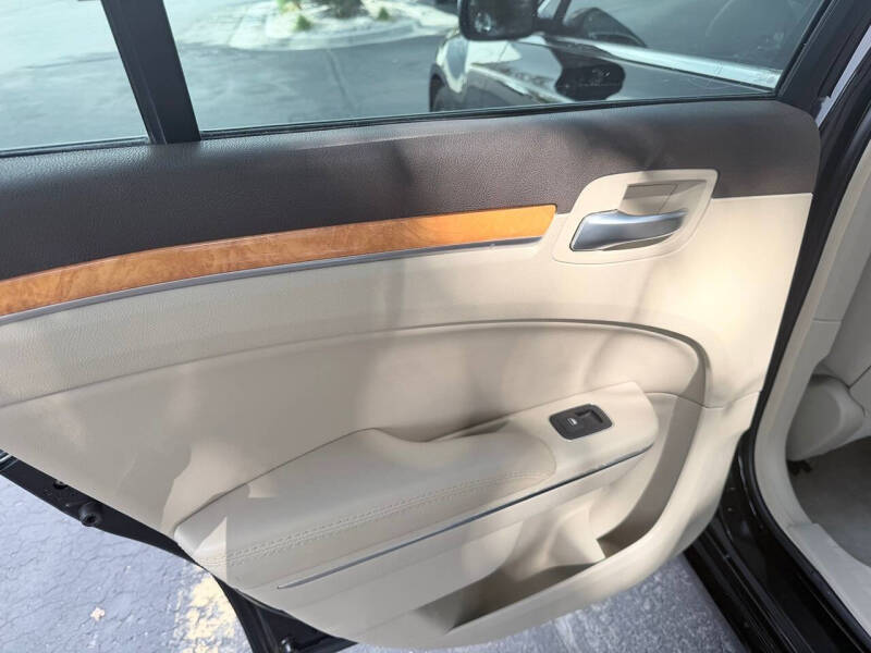 2012 Chrysler 300 Limited