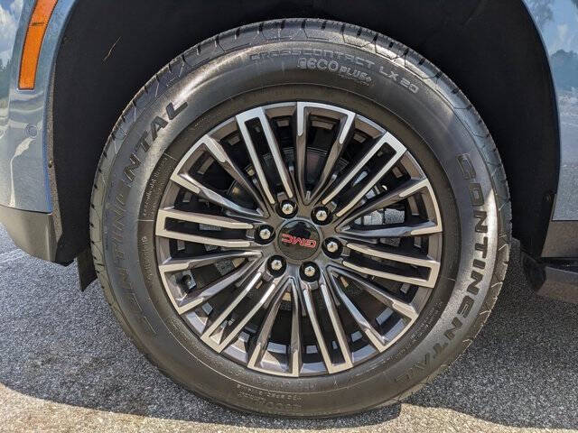 2025 GMC Yukon Elevation