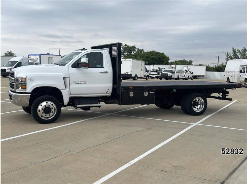 2022 Chevrolet Silverado 5500HD