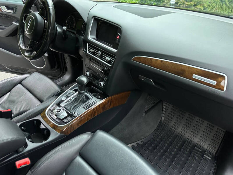 2015 Audi Q5 2.0T quattro Premium Plus