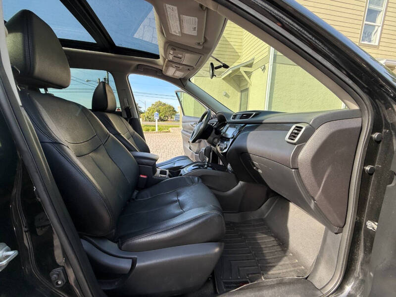 2016 Nissan Rogue SL