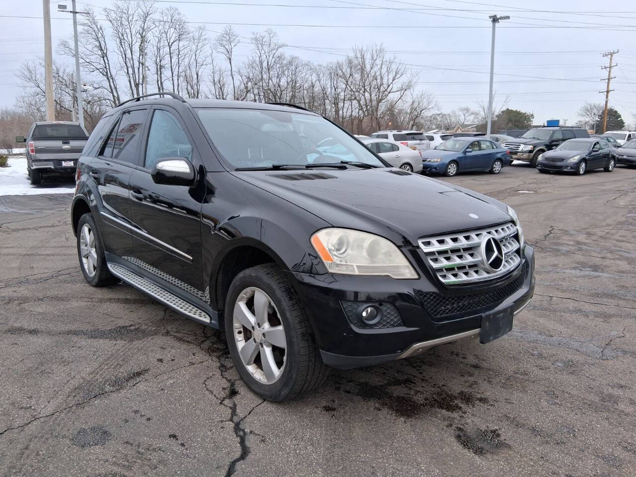 Black 2009 Mercedes-Benz M-Class ML 350 4MATIC AWD ML 350 4MATIC 4dr SUV 2