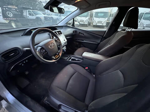 2019 Toyota Prius LE