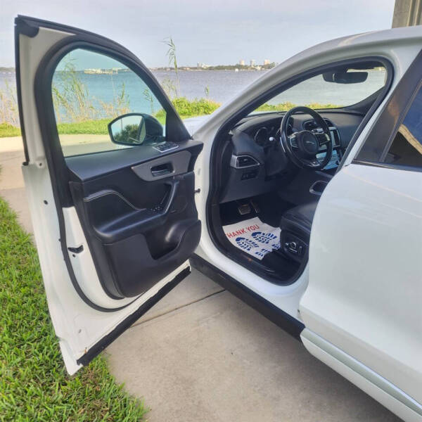 2019 Jaguar F-PACE S